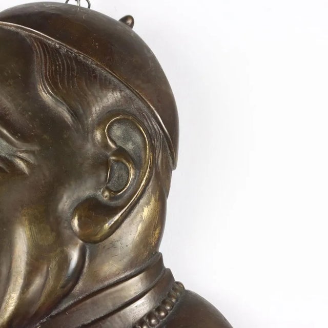 Popes Face in Bronze For Sale - Image 4 of 7