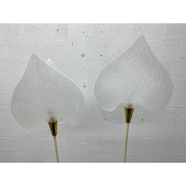 Sculptural Lucite Leaf and Brass Accent Floor Lamp From the 1970s For Sale - Image 9 of 13