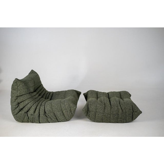 Ligne Roset Set of Togo Lounge Chair and Pouf in Grey Tweed Fabric by Michel Ducaroy for Ligne Roset, 1973 For Sale - Image 4 of 18