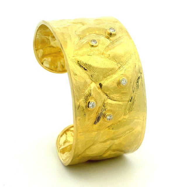 Metal Vintage Italian 18k Gold Diamond Textured Wide Cuff Bracelet For Sale - Image 7 of 7