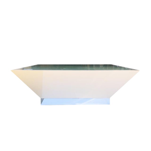 1970s Mid-Century Modern White Square Lacquered Coffee Table With Glass Top and Plinth Base by Directional For Sale