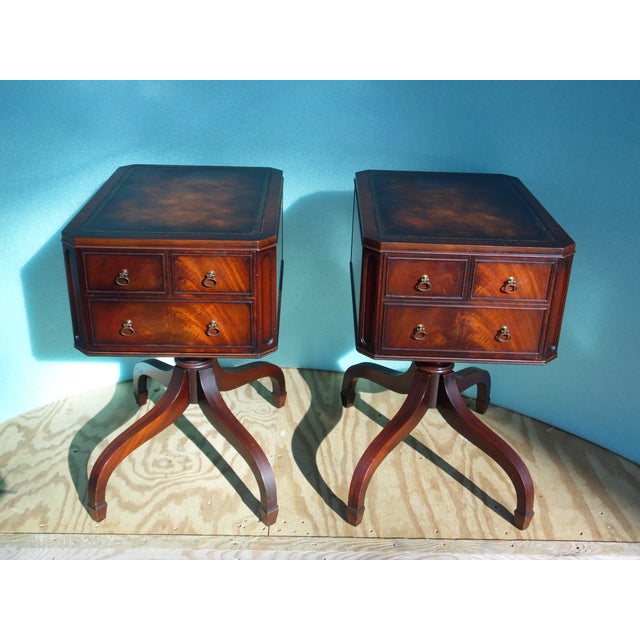 Vintage Pair Weiman Federal Regency Mahogany Leather Top End Tables