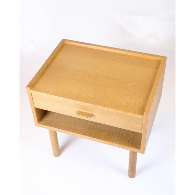 Bedside Table in Oak by Hans J. Wegner for Ry Møbelfabrik, 1960s For Sale - Image 6 of 10