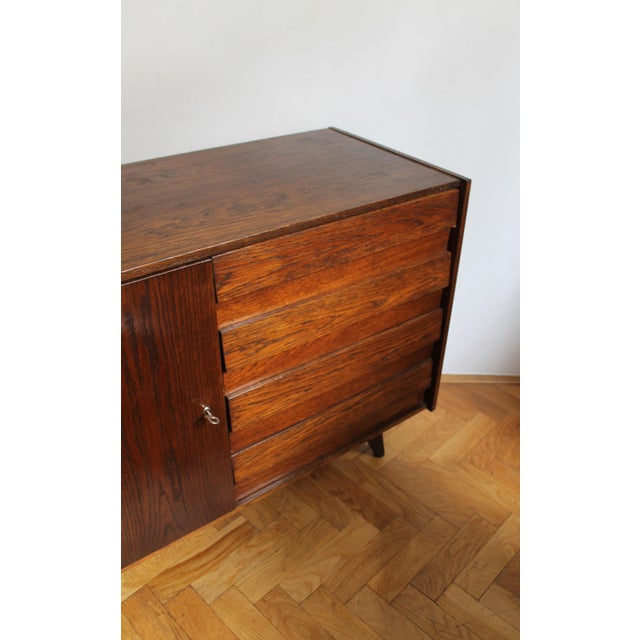 Vintage U-458 Sideboard in Dark Oak by Jiří Jiroutek for Interier Praha, Czechoslovakia, 1972 For Sale - Image 11 of 18