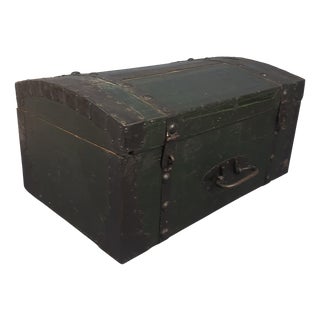 Antique Carriage Trunk in Green Wood and Iron, Late 19th Century For Sale