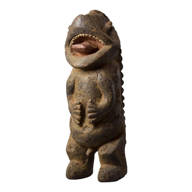 Early 20th Century Mambila Crocodile Figure Tadep Cameroon For Sale