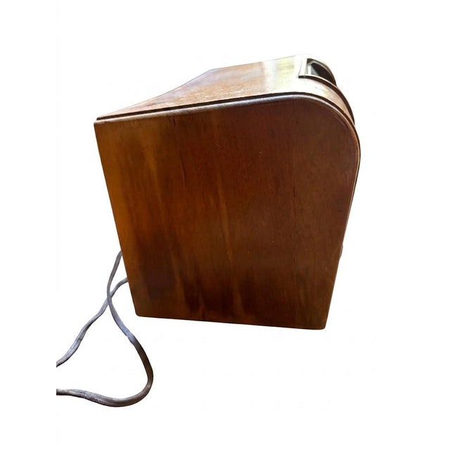 Wood Vintage 1946 Hoffman A300 Wood Tabletop Tube Radio For Sale - Image 7 of 9