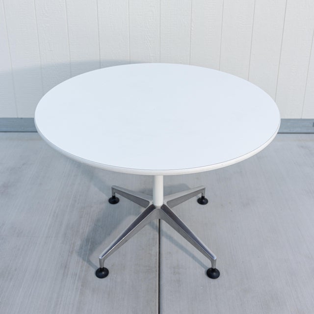 Mid-Century Modern Herman Miller Setu 42" Round Dining or Work Table by Studio 7.5 For Sale - Image 3 of 9