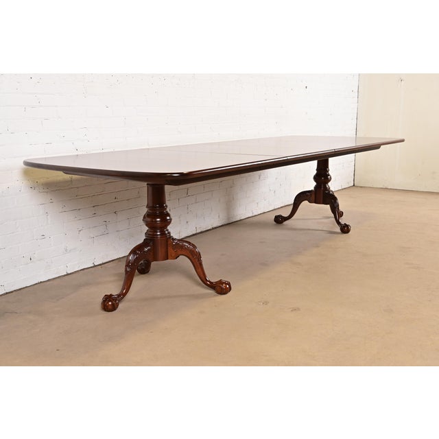Henredon Henredon Georgian Flame Mahogany Double Pedestal Extension Dining Table, Newly Refinished For Sale - Image 4 of 14