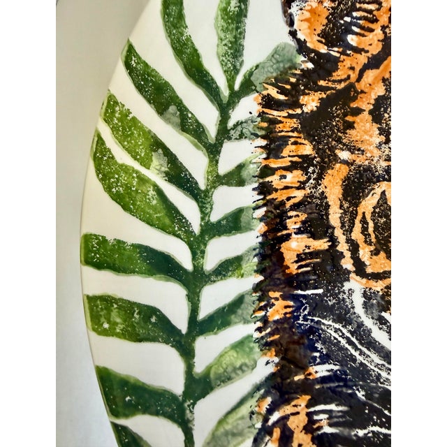 Contemporary Vietri "Into the Jungle" Tiger Hand-Painted Italian Shallow Serving Display Bowl For Sale - Image 3 of 8