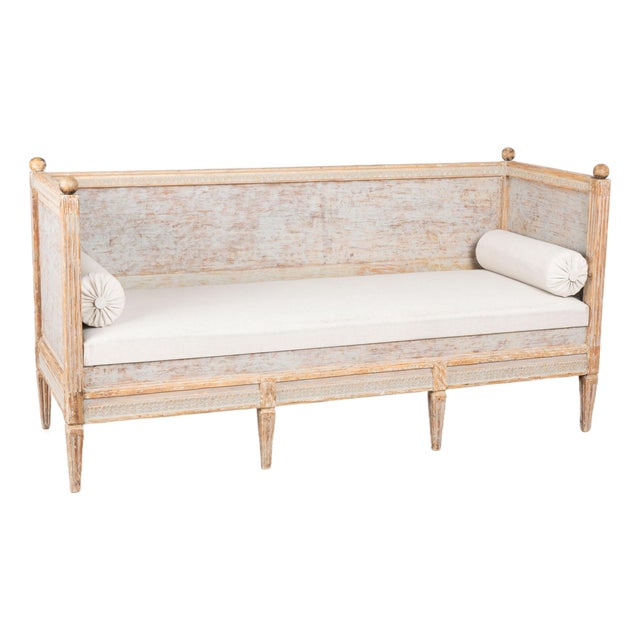 Early 19th Century Swedish Gustavian Gray Painted Bench Settee For Sale