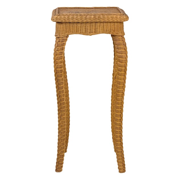 Wood Vintage 1960s Tall Wicker Plant Stand W/ Wavy Cabriole Legs / Palm Beach Regency Pedestal For Sale - Image 7 of 17