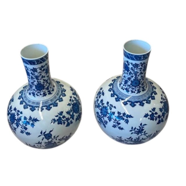 Pair of Vintage Blue & White Porcelain Globular Vases Chinoiserie Pomegranate & Floral Bott For Sale - Image 4 of 12