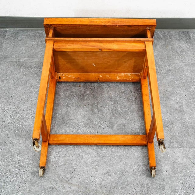 1960s Mid Century Modern Podium Lectern Standing Desk Maple Rolling Reading Table Cart For Sale - Image 9 of 10