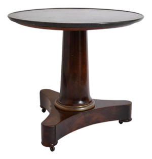 Pedestal Table in Mahogany