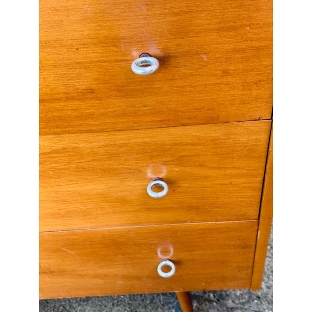 1950s Vintage 1950s Paul McCobb Planner Group Style Maple Wood 3-Drawer Cabinets, a Pair For Sale - Image 5 of 12