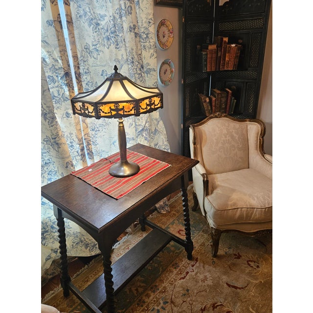Bradley Hubbard 1900s Stately Bradley and Hubbard Slag Glass Lamp For Sale - Image 4 of 18