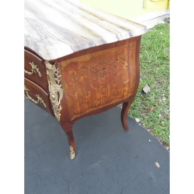 French Marble Top Bombay Serpentine Inlay Commode Dresser Bathroom Vanity 6435a For Sale - Image 14 of 17