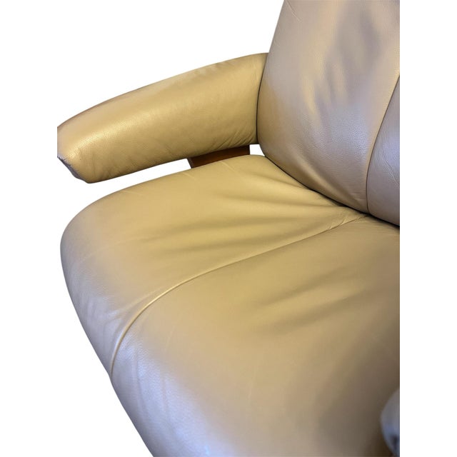 Fjords by Hjellegjerde Norwegian Leather Swivel Recliner & Ottoman – Ivory – Scandinavian Modern For Sale - Image 6 of 12