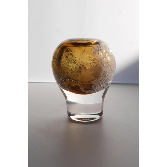 1970s Mid-Century Scandinavian Modern Finnish Art Glass Vase by Heikki Orvola, 1974 For Sale - Image 5 of 11