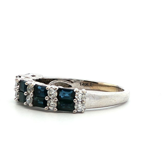 Blue 1980s 14k White Gold Natural Sapphire & Diamond Band Ring, Size 7.5 For Sale - Image 8 of 10
