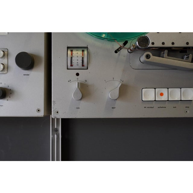 1960s Wall Stereo System by Dieter Rams for Braun, Germany, 1960s For Sale - Image 5 of 14