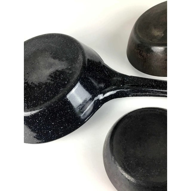 1980s Vintage Set of 3 Black Enamel Coated Metal Pans For Sale - Image 5 of 11