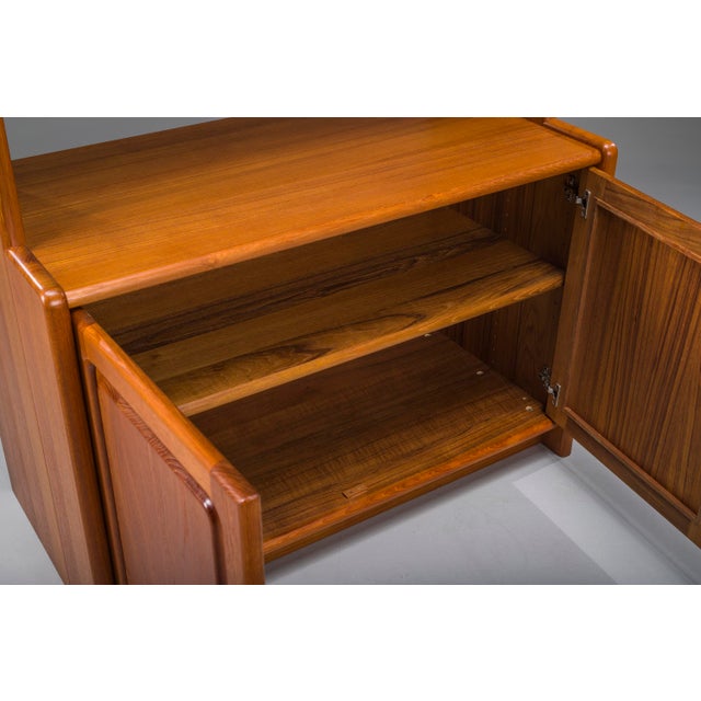 Danish Teak Bookcase with Cabinet from Dyrlund, 1970s For Sale - Image 6 of 11