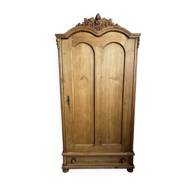Large French Country Bonnetière in Carved Pine, 1920s For Sale - Image 11 of 11