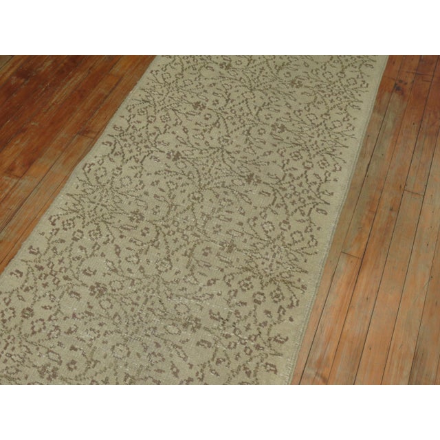 Neutral 20th Century Brown Beige Turkish Runner - 2'7" x 11'9" For Sale In New York - Image 6 of 6