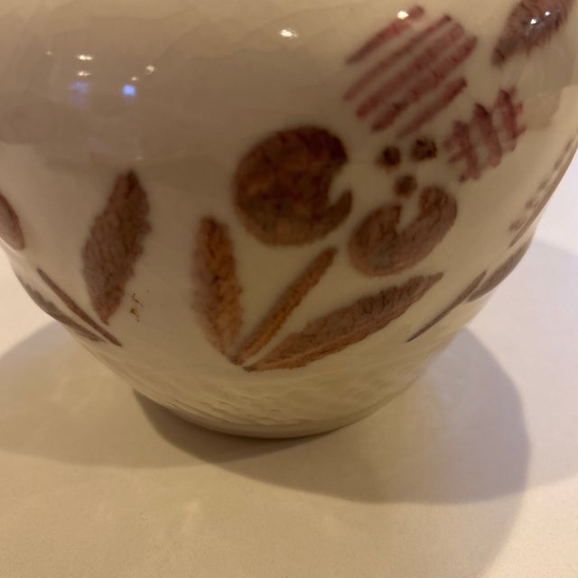 Vintage 1945 Rookwood Art Deco Styalized MCM Art Pottery Floral Bulbous Vase For Sale In Philadelphia - Image 6 of 10