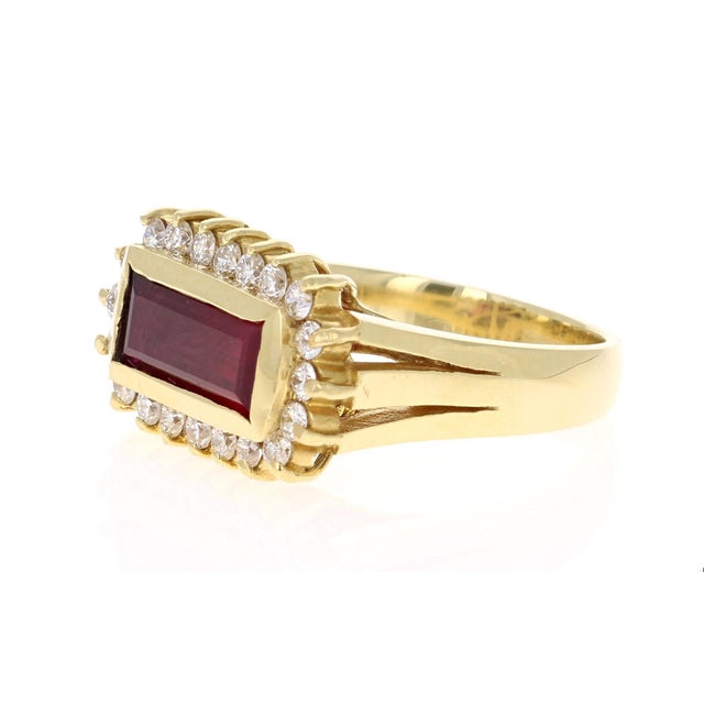 Contemporary Art Deco Inspired 2.56ct Baguette Ruby Diamond Ring in 18k Gold, Size 7.25 For Sale - Image 3 of 11