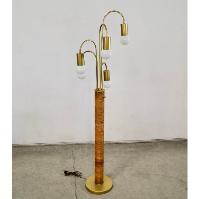 Gerald Thurston 1970’s Mid-Century Modern Rattan & Gold Waterfall Floor Lamp For Sale - Image 4 of 12