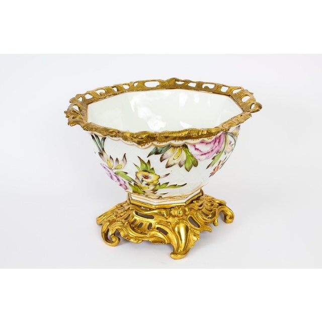 19th Century Gilt Bronze & Samson Porcelain Centrepiece For Sale - Image 12 of 13