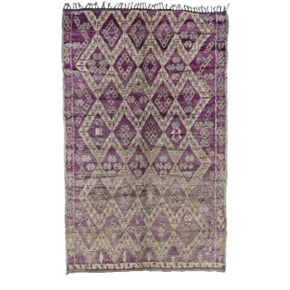 Vintage Berber Boujad Moroccan Rug - 06'10 X 10'10 For Sale