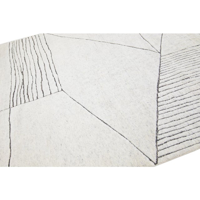 2020s Handmade Ivory Modern Wool Rug Morocan Style by Apadana For Sale In New York - Image 6 of 8