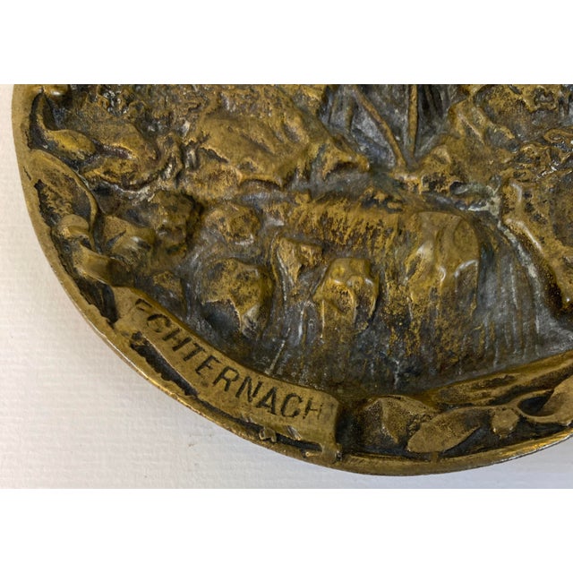 French Art Nouveau Gilt Bronze Vide-Poche With Woodland Animal & Bird Relief For Sale - Image 4 of 5