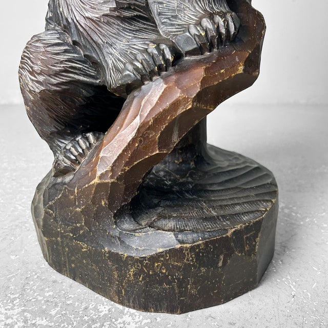 Brown Wood Carved Bear Stand, Ainu Art, Hokkaido, Japan, 1960s For Sale - Image 8 of 18