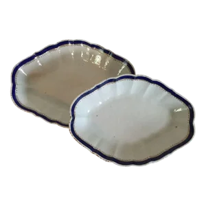18th Century Chinese Export Porcelain Blue & White Lozenge Shape Dishes - A Pair