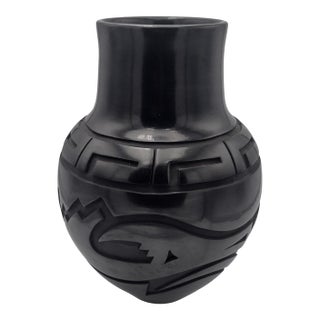 Signed Sherry Tafoya Santa Clara Pueblo Monumental Carved Blackware Avanyu Vase For Sale