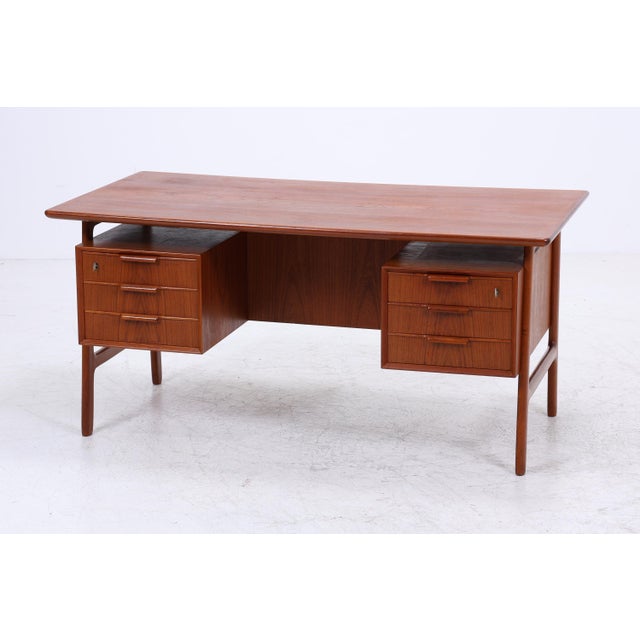 1960s Mid-Century Danish Model 75 Desk in Teak by Gunni Omann for Omann Jun, 1960s For Sale - Image 5 of 18