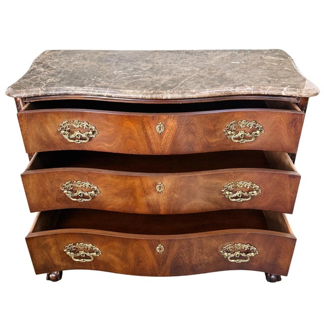 Henredon 1980s Henredon Louis XV Style Serpentine Mahogany Commode With Marble Top & Ball and Claw Feet For Sale - Image 4 of 18