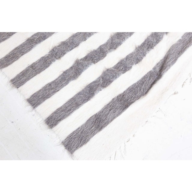 Modern Modern Hand Woven Goat Hair Runner in Ivory and Gray by Doris Leslie Blau For Sale - Image 3 of 9