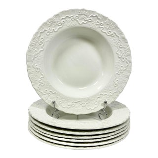 1989 Vintage English Americana Wedgwood for Ralph Lauren Le Blanc Claire Coupe Soup Bowl - Set of 7 For Sale