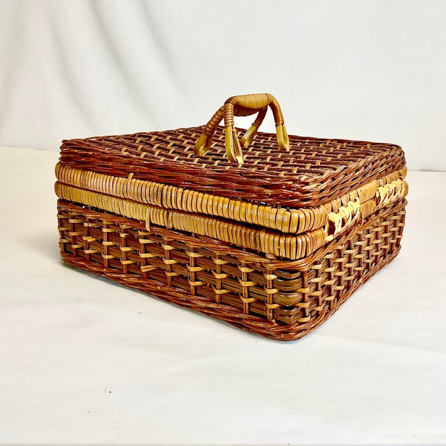 Mid 20th Century Mid-Century Boho Chic Arts & Crafts Wicker Suitcase Style Basket in Dark Stain. For Sale - Image 5 of 10