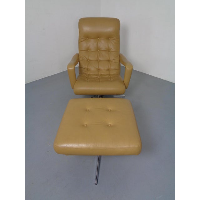 Metal Set of Leather Swivel Easy Chair and Ottoman, Switzerland, 1960s For Sale - Image 7 of 18