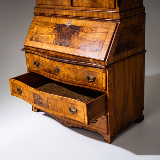 Wood Baroque Secretaire with Upper Cabinet in Walnut, 1700s For Sale - Image 7 of 10