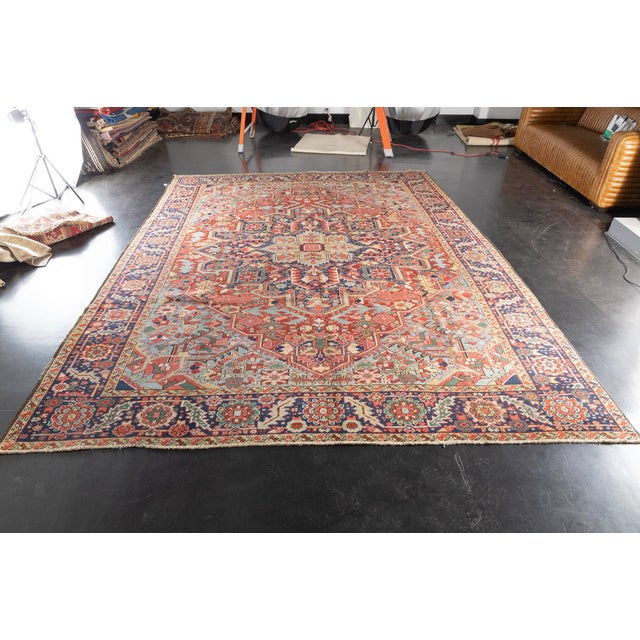 1920s Antique Persian Heriz/Serapi Rug-9′4″ × 12′1″ For Sale - Image 13 of 15