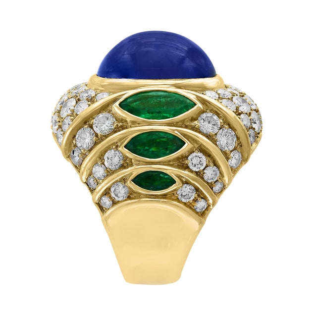 18 Carat Blue Sapphire Cabochon and Diamond 18 Karat Gold Ring For Sale - Image 18 of 18