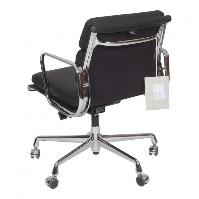 Vitra Black Leather EA-217 Office Chair by Charles Eames for Vitra For Sale - Image 4 of 5